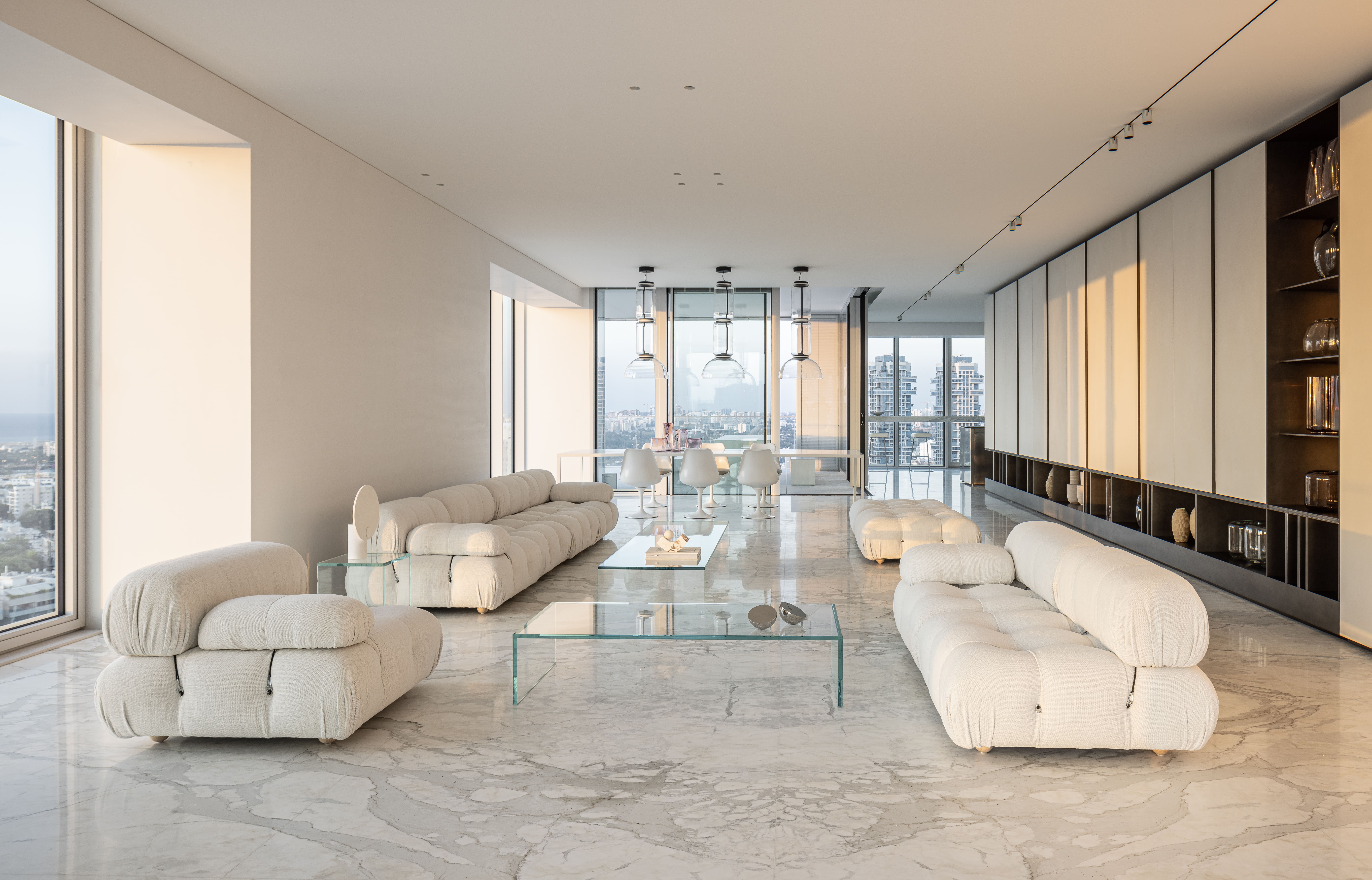 MD PENTHOUSE