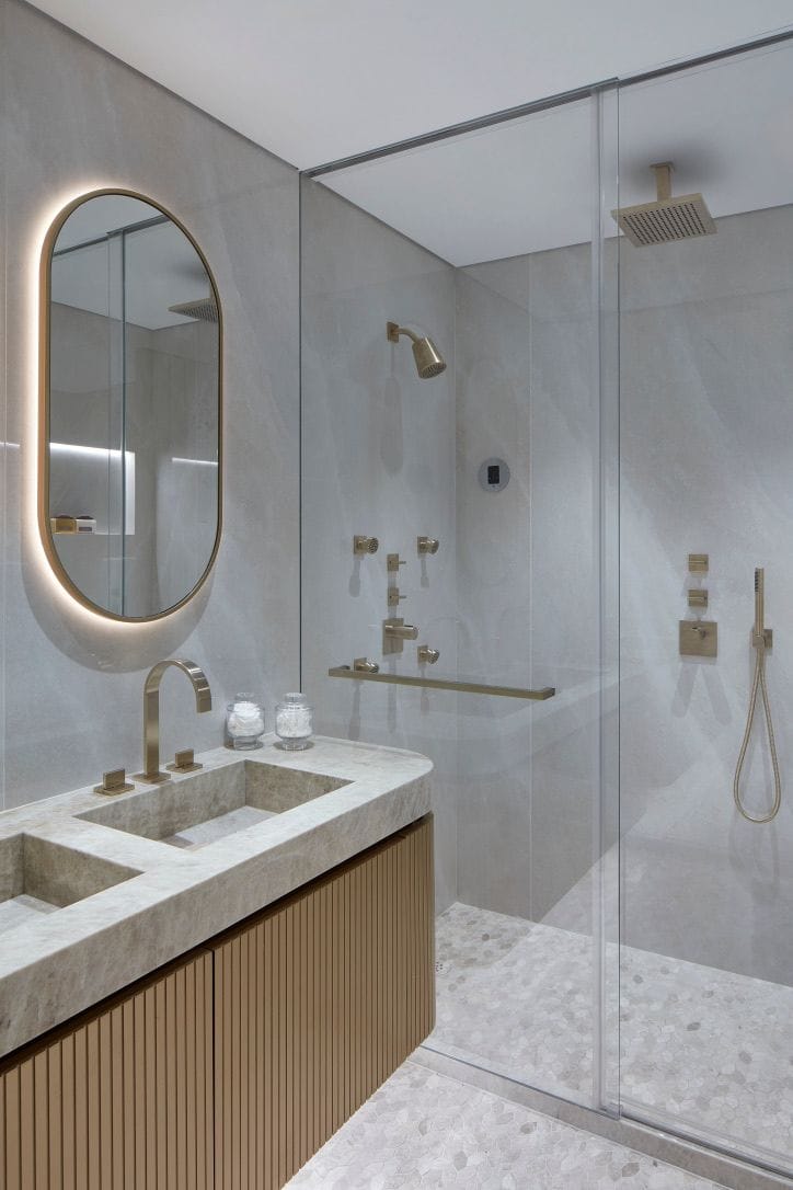 JR Penthouse - Image 13