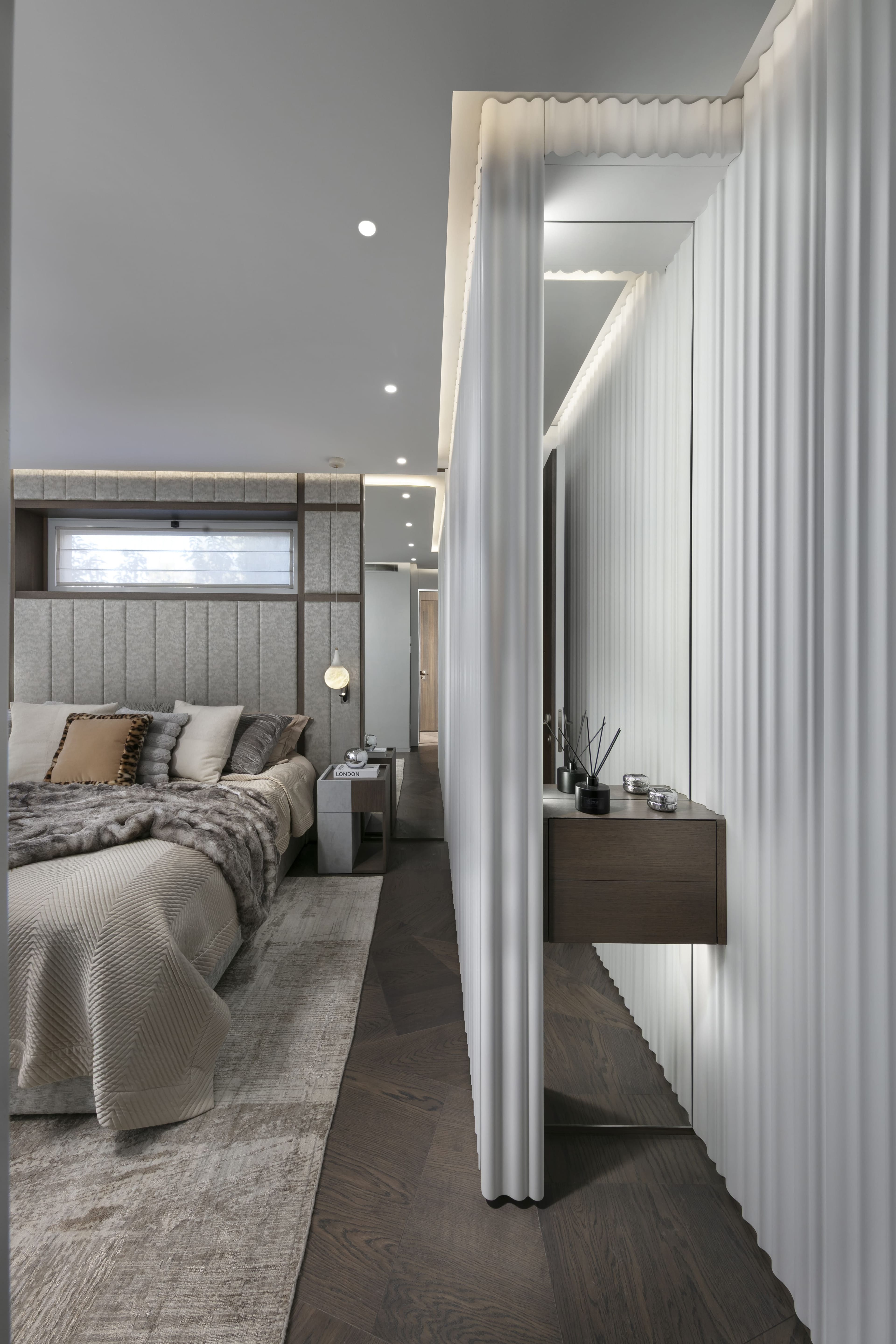 LV House - Image 17