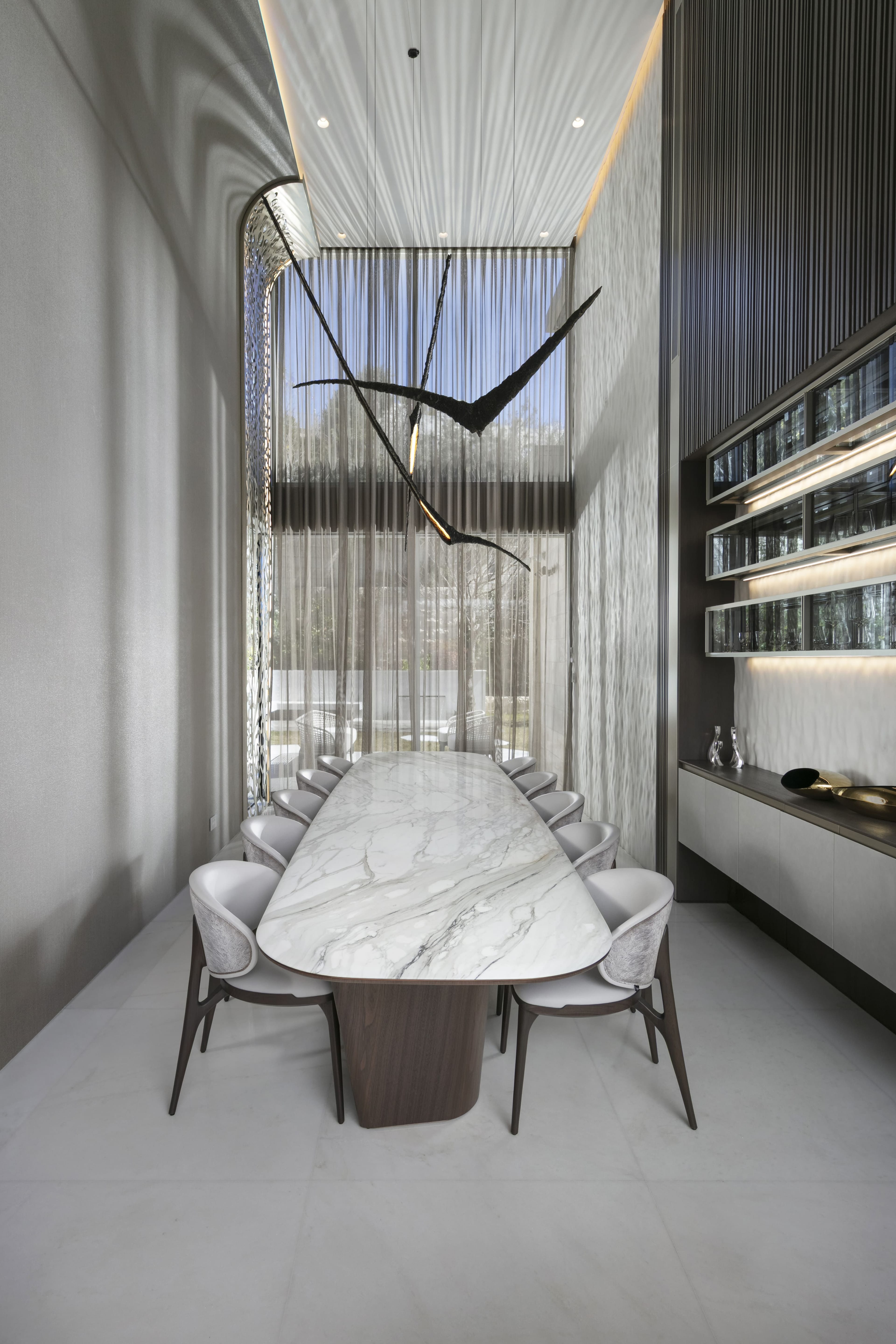 LV House - Image 10
